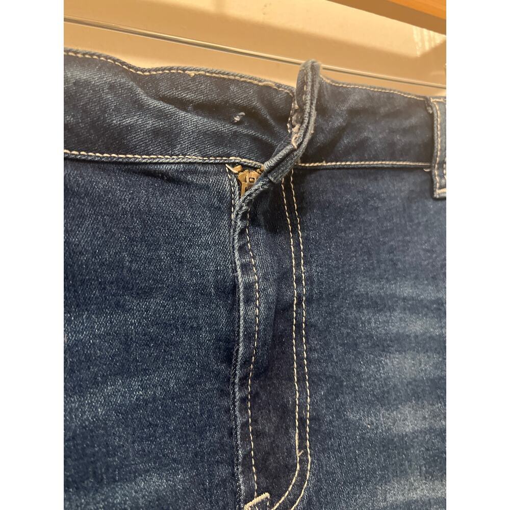 Blue Denim Distressed Raw Hem Ankle Length Jeans NWOT Size 18 - Picture 8 of 8